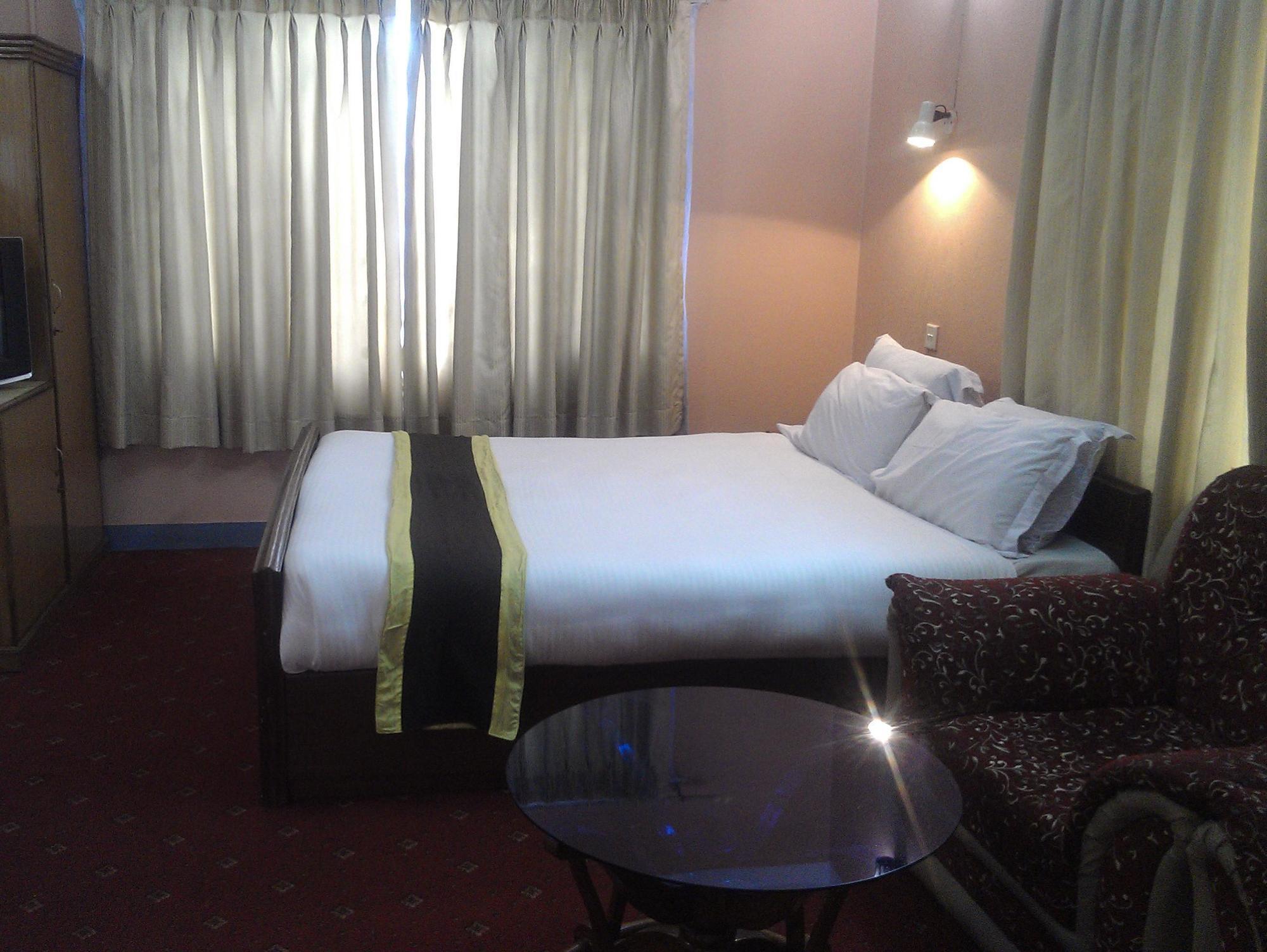 Amar Hotel Katmandou Extérieur photo