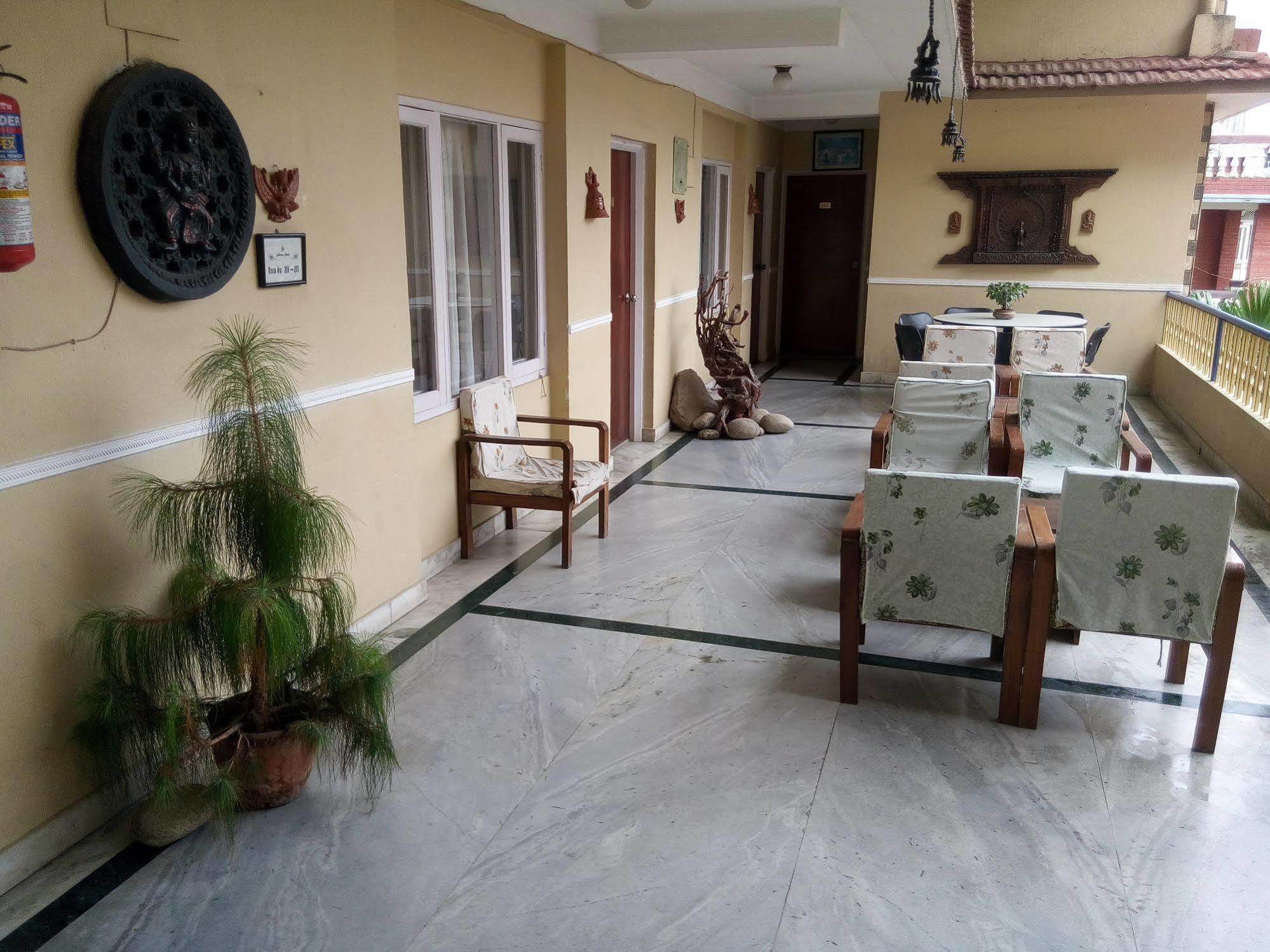 Amar Hotel Katmandou Extérieur photo